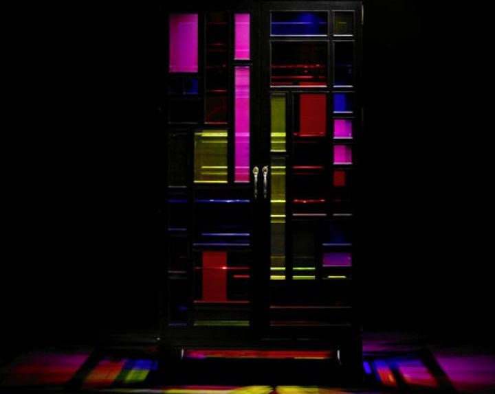 Tusse-stained-glass-window-cabinet