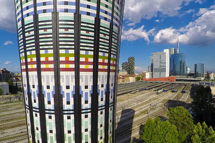 Rainbow Torre Milán socialdesignmagazine 04