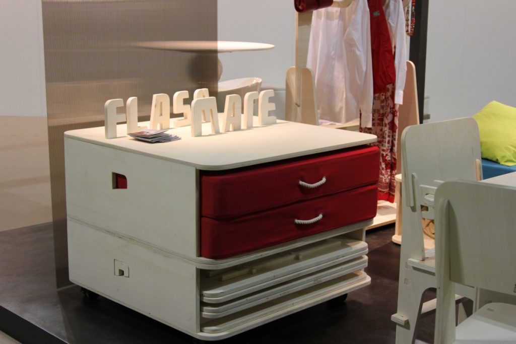 Flashmate, a room in a box, design: Emilio Leonardo